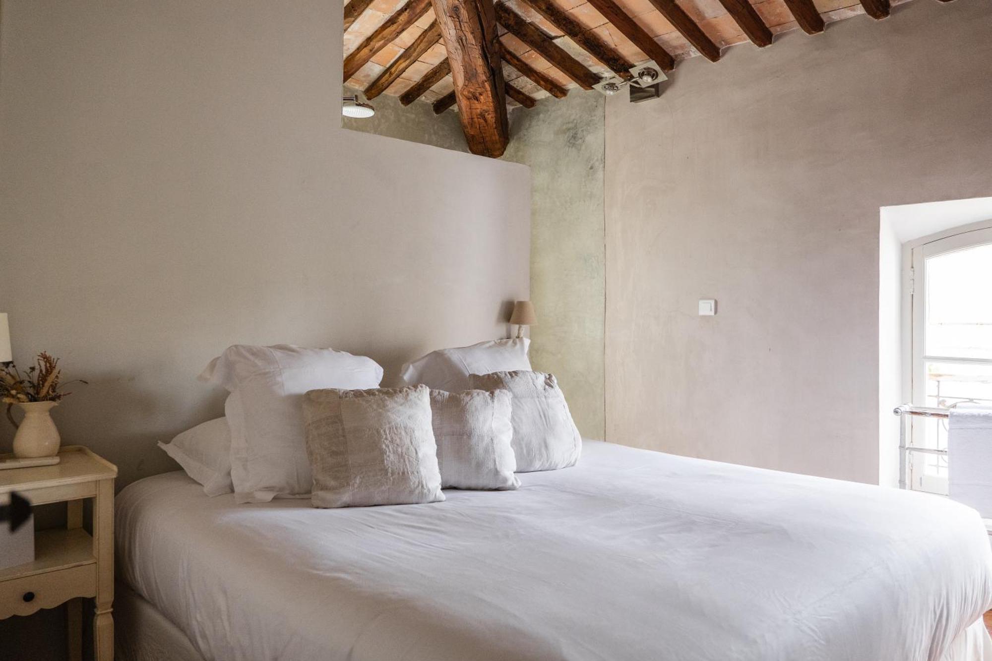 Le Galinier Lourmarin, A Beaumier Guesthouse Номер фото