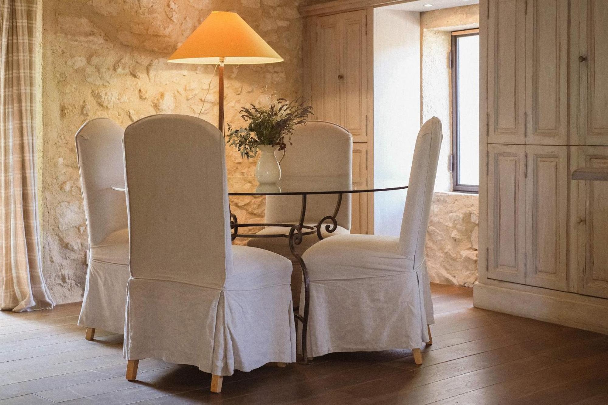 Le Galinier Lourmarin, A Beaumier Guesthouse Номер фото