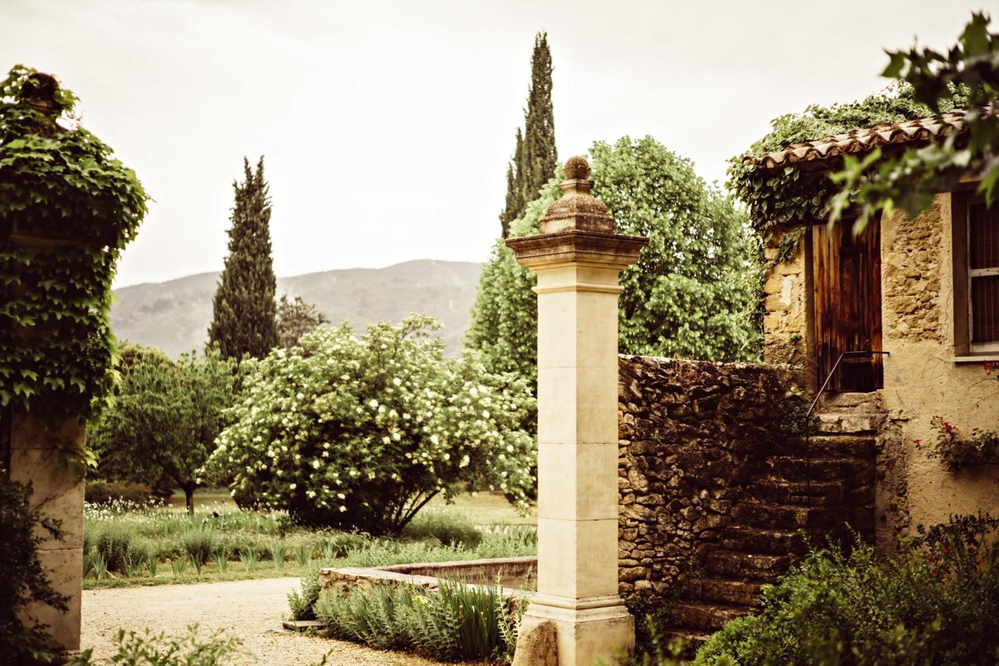 Le Galinier Lourmarin, A Beaumier Guesthouse Экстерьер фото