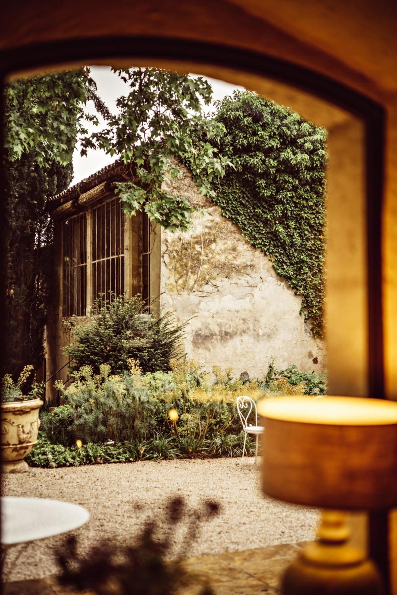 Le Galinier Lourmarin, A Beaumier Guesthouse Экстерьер фото